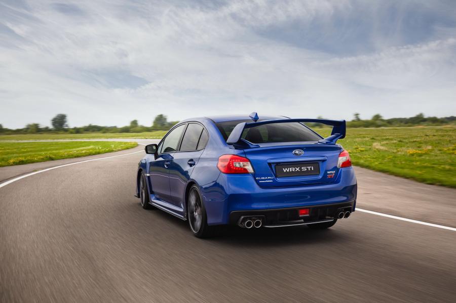 Subaru WRX STI 2017 года  (WW) (фото 20 из 40)